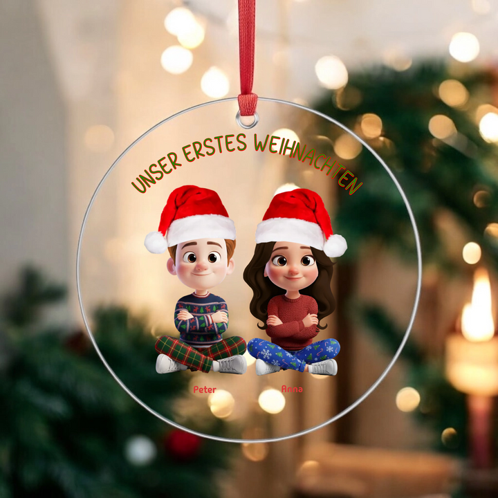 Gestaltungsbeispiel für den personalisierten Paar-Anhänger „Unser erstes Weihnachten“