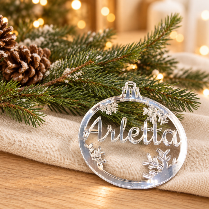 Personalisierter Christbaumschmuck aus Holz