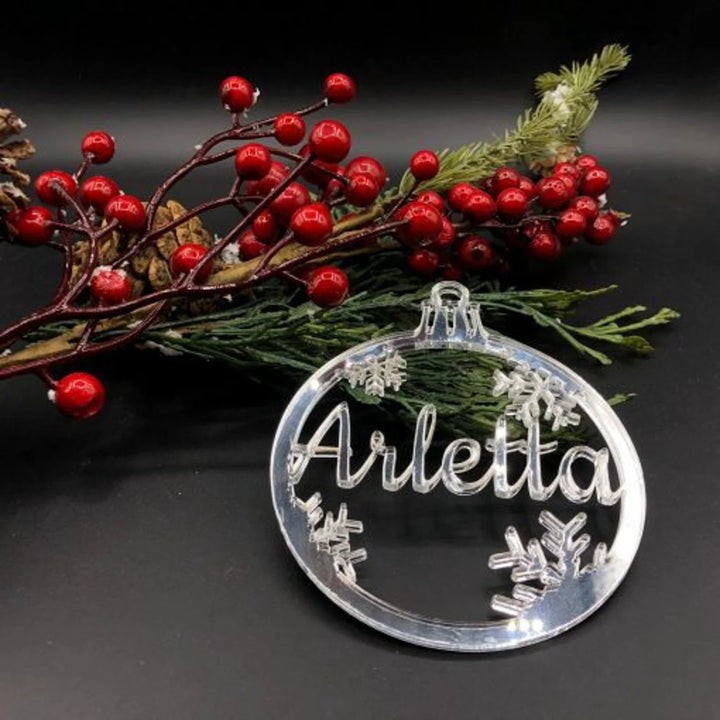 Personalisierter Christbaumschmuck aus Holz