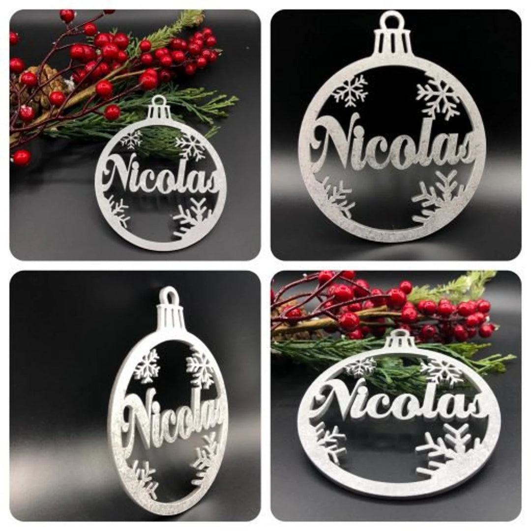 Personalisierter Christbaumschmuck aus Holz
