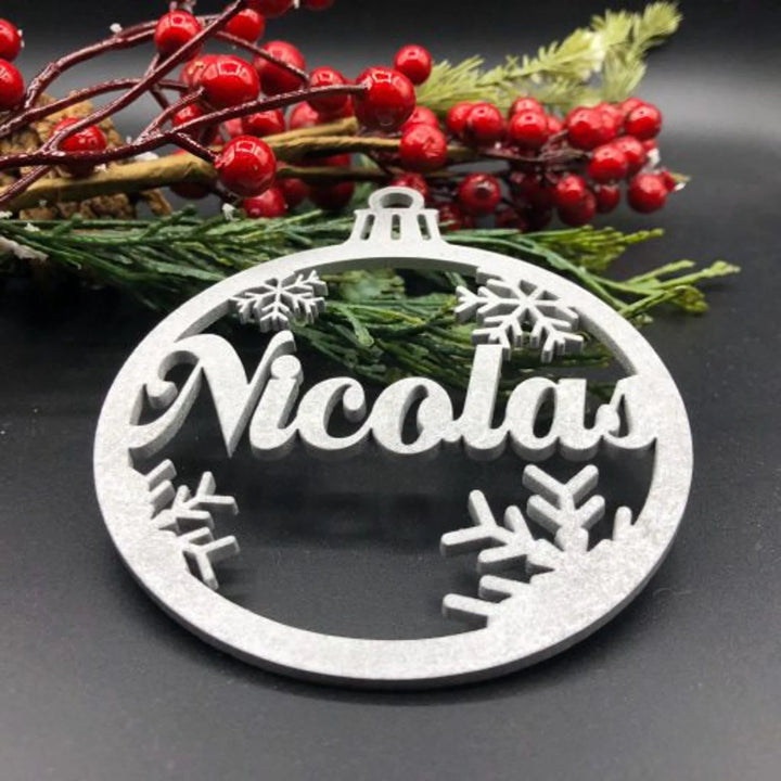 Personalisierter Christbaumschmuck aus Holz