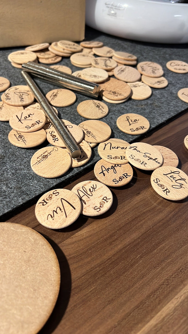Personalisierter Holzmagnet für Glas