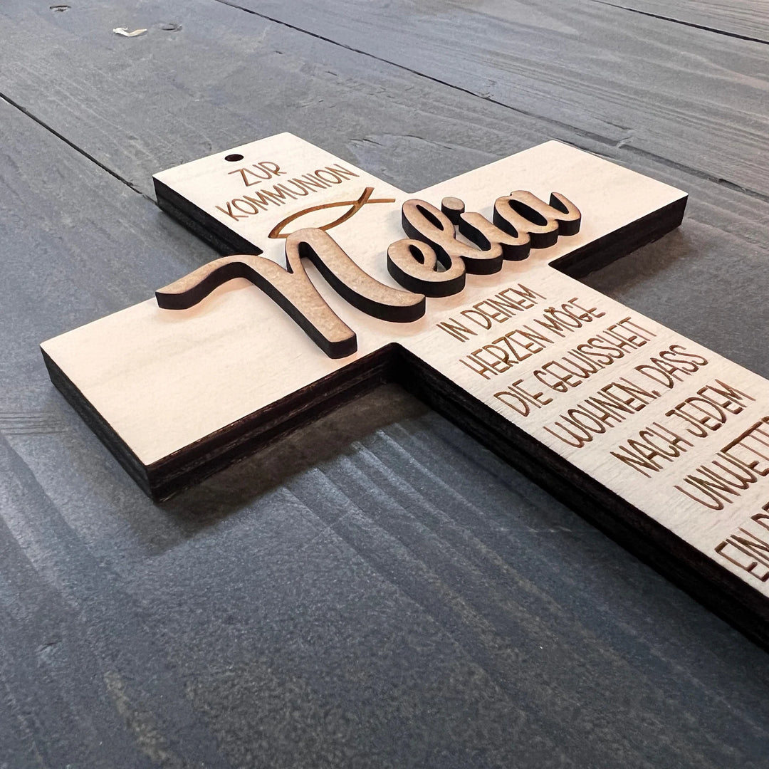 Kreuz für Konfirmation und Kommunion aus Holz personalisierbar